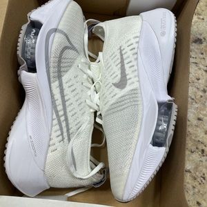 Nike Air Zoom Tempo Next %